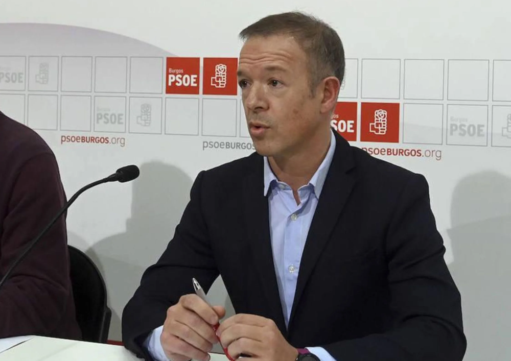 Ander Gil renuncia al acta de Senador.