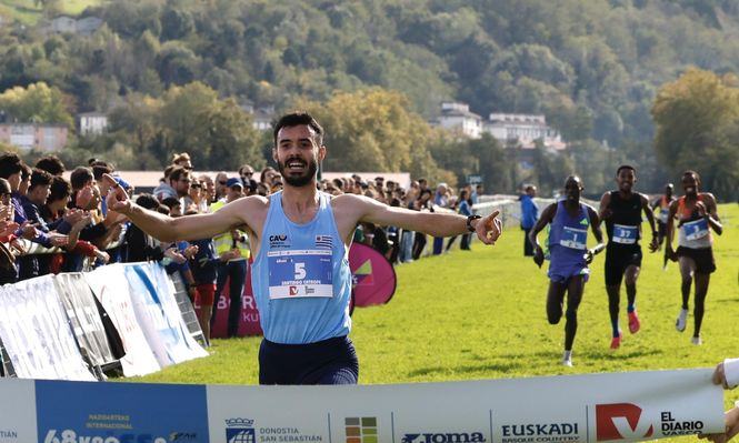 Santiago Catrofe en el Cross internacional de Lasarte en San Sebastián