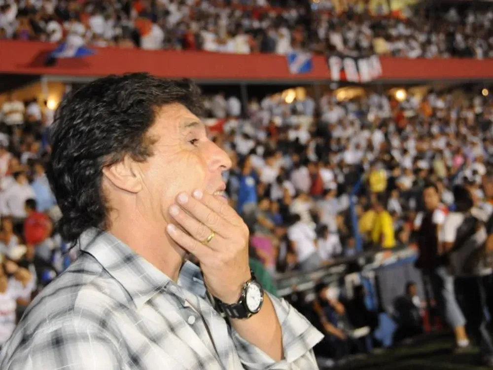Prefiero que me griten a mí y no a los jugadores, dijo Carrasco