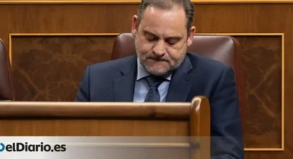 El PSOE exige a Ábalos que entregue su acta de diputado.
