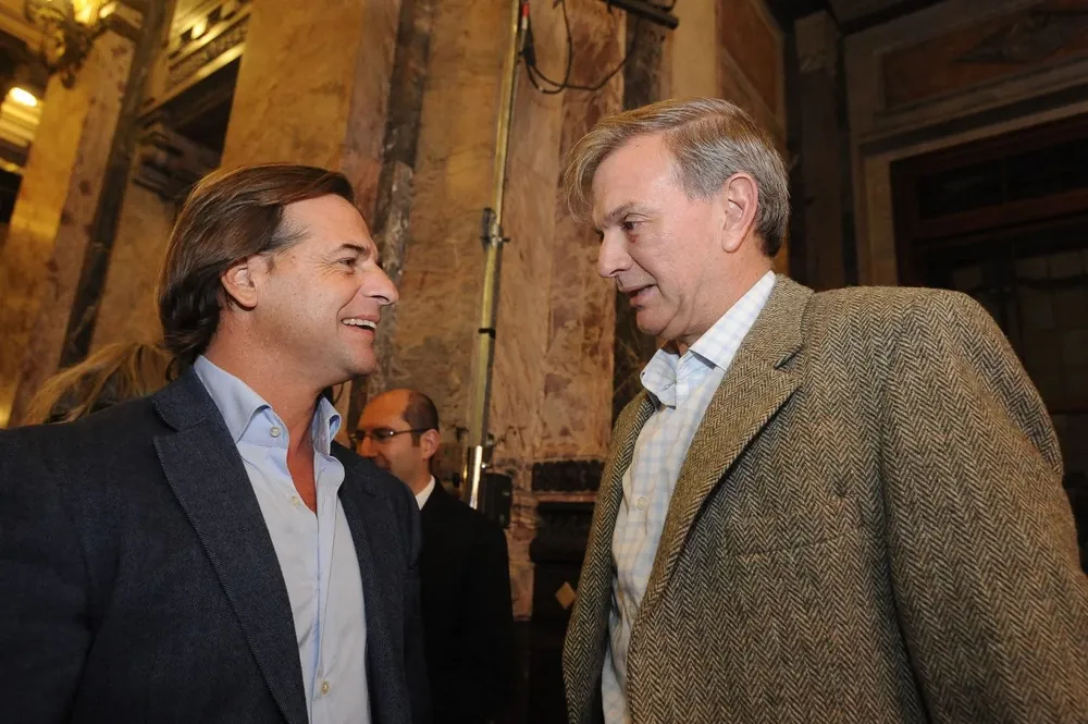 El presidente Lacalle y el director nacional del Deporte Sebastián Bauzá