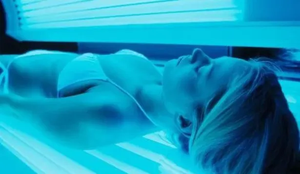 Los solarium quieren ganarle al sol del verano