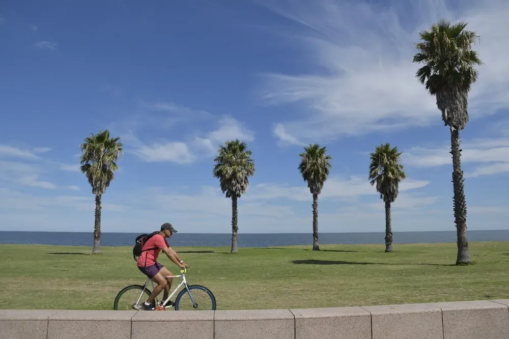 Archivo. Recorrida por la rambla de Montevideo