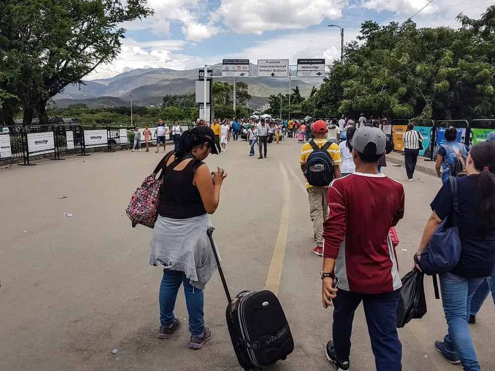 Venezolanos en la frontera con Colombia