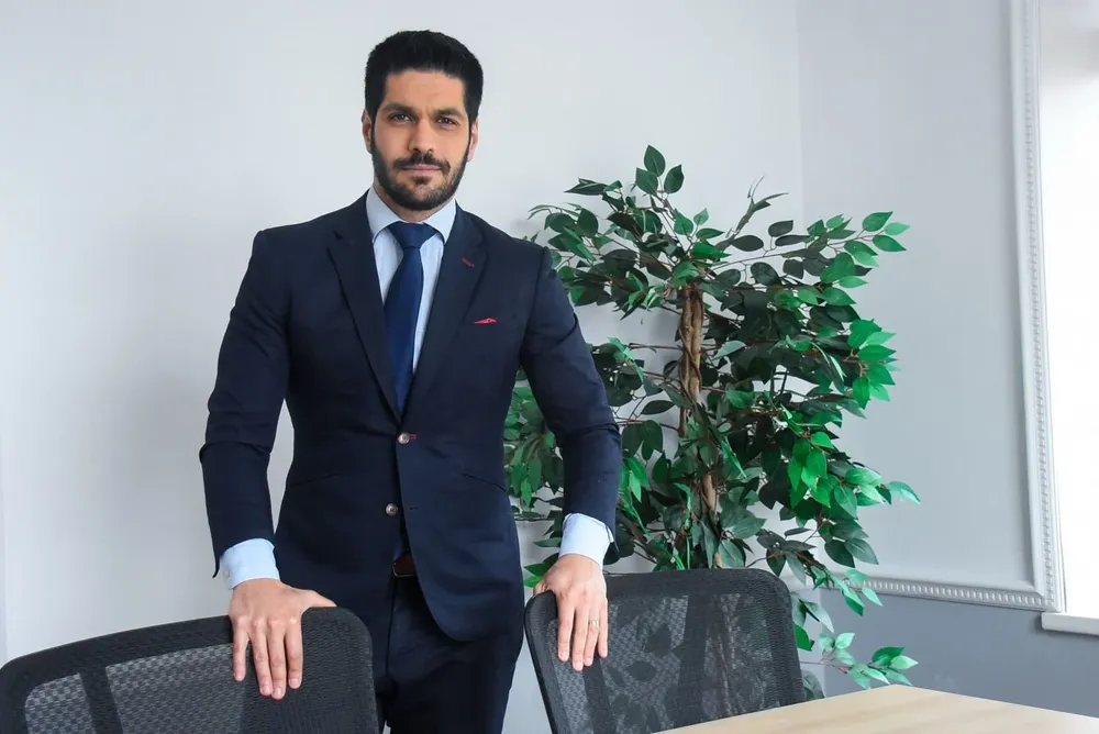 Andrés Ojeda se mostró dispuesto a trabajar en la reconstrucción colorada