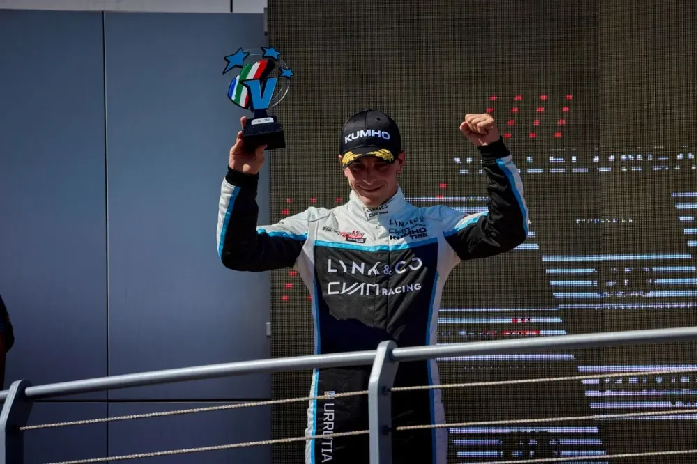 Urrutia celebra su segundo puesto