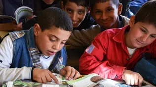 La difícil tarea de los maestros en Mosul: hacer olvidar a los yihadistas