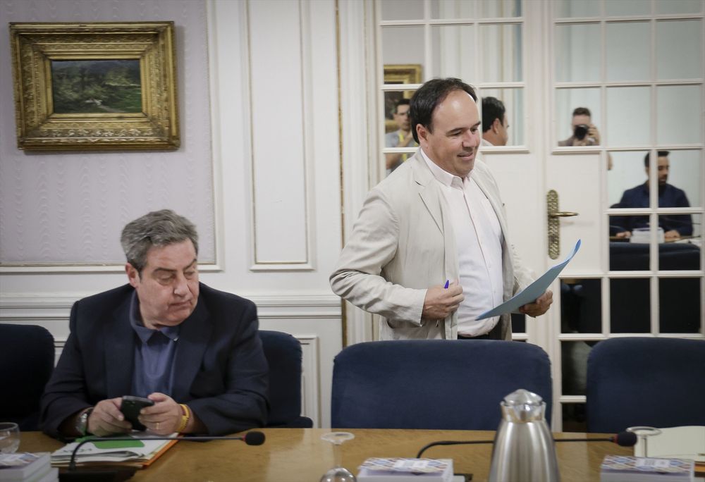 El síndico de Vox en Las Cortes Valencianas, José María Llanos, y el del PP, Juanfran Pérez Llorca. EUROPA PRESS.&nbsp;