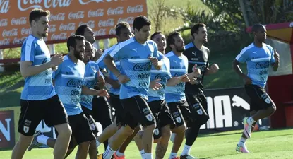 Llegó el día: la selección con Suárez vuelve a la cancha