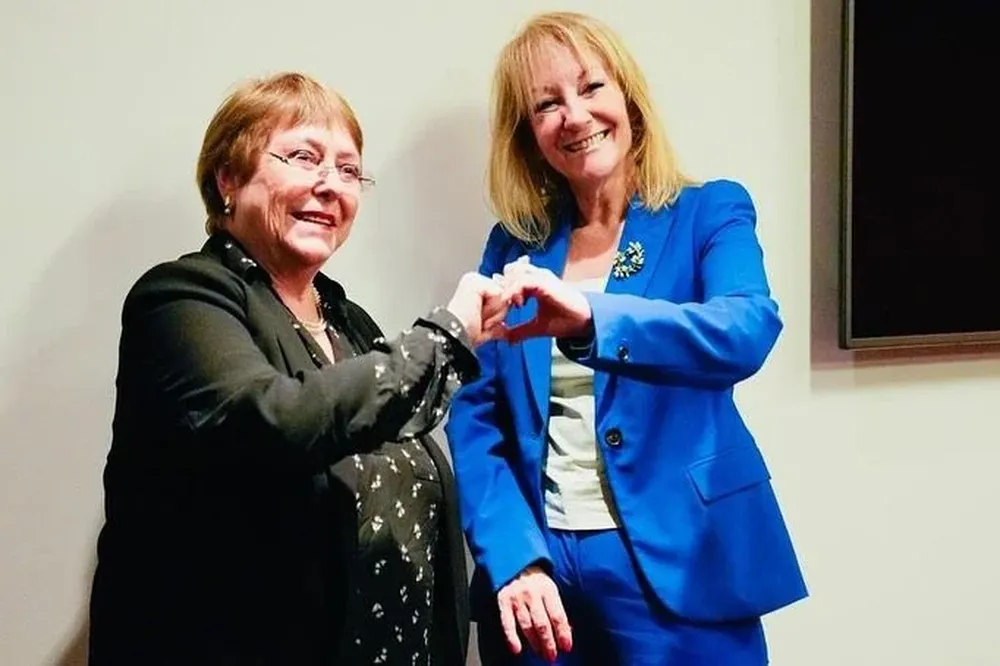 La intendenta se reunió 45 minutos con la expresidenta chilena