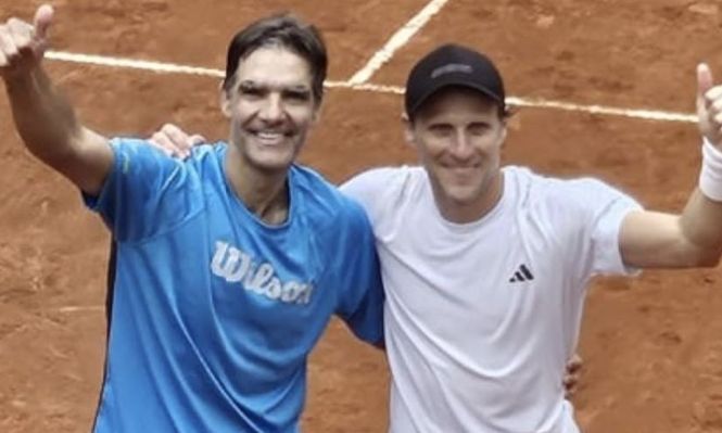Alberto Brause y Diego Forlán celebraron el título en dobles en Lima