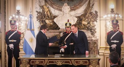 Diego Santilli le ganó la primera pulseada dentro del Gobierno a Patricia Bullrich