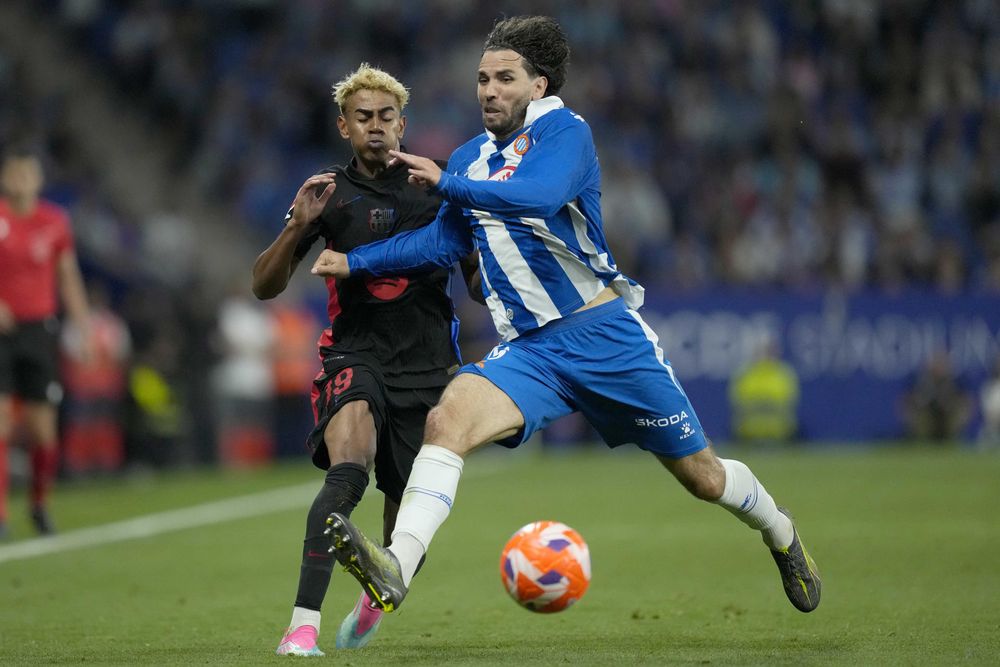 El cruce del uruguayo Leandro Cabrera con el crack de Barcelona Lamine Yamal El cruce del uruguayo Leandro Cabrera con el crack de Barcelona Lamine Yamal