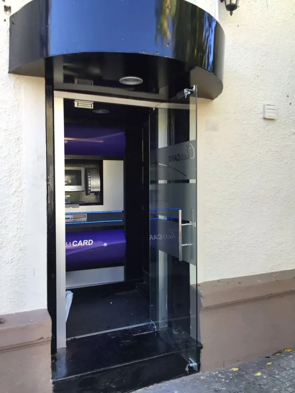 El cajero automático por el que se ingresa a Frank´s