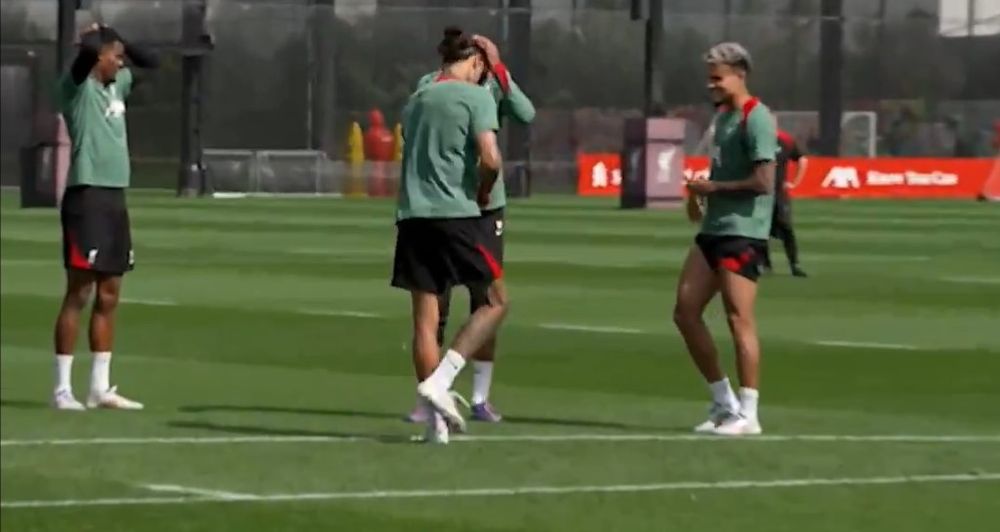 El baile de Darwin Núñez