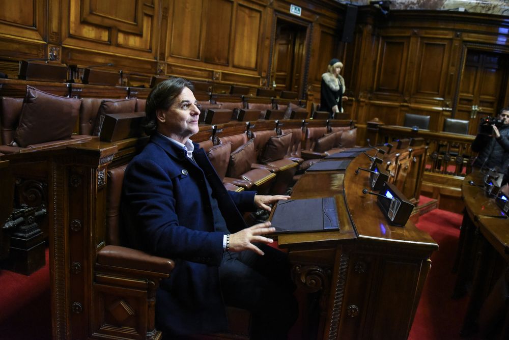 Luis Lacalle Pou en su banca de Diputados; integró la cámara baja en dos períodos (2005-2010 y 2010-2015)