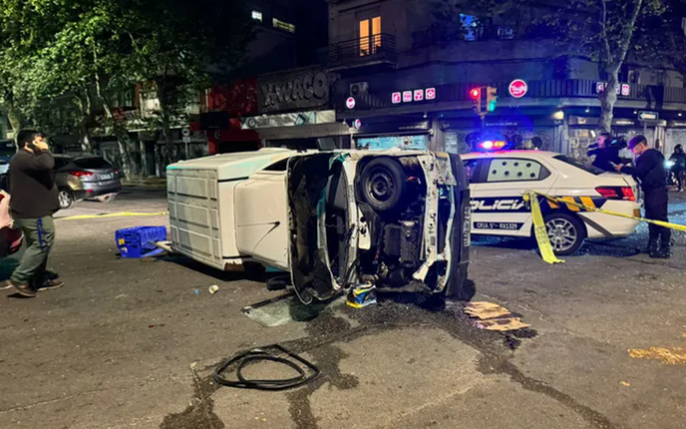 El accidente fue en la esquina de Rivera y Pablo de María. Foto: Subrayado