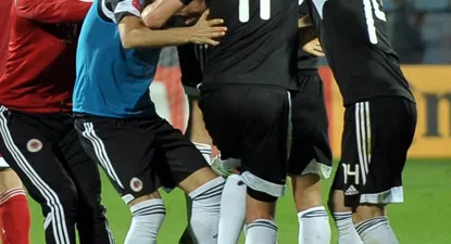 El festejo de Albania tras la clasificación ante Armenia