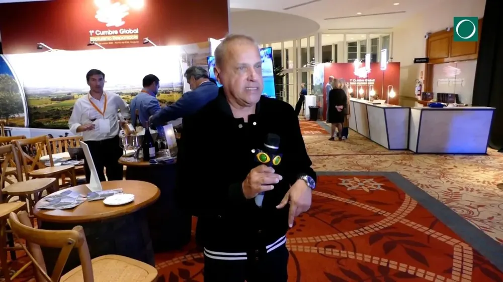 El periodista brasileño Alejandro Malo de la cadena de TV Bandeirantes habló con El Observador