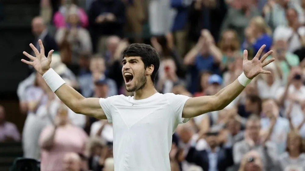 Carlos Alcaraz derrotó al ruso Daniil Medvedev