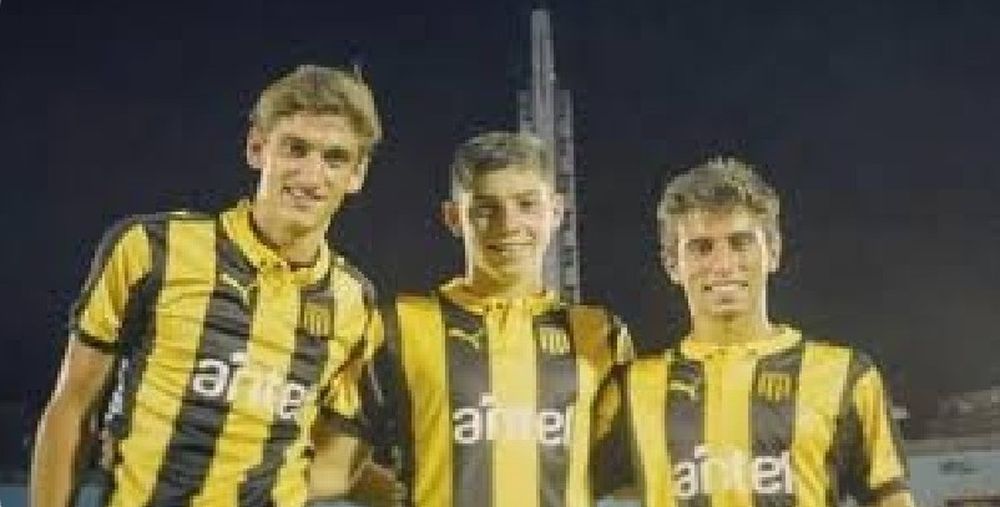 Santiago Bueno, Federico Valverde y Diego Rossi cuando jugaban juntos en Peñarol