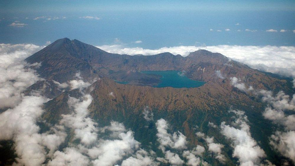 El volcán Rinjani recibe miles de visitantes cada año.