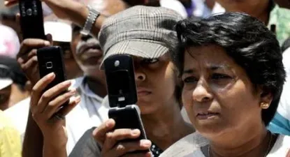 En India es más fácil enviar sms que ir al baño