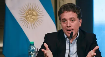 Argentina acuerda con FMI adelanto de fondos para superar nueva turbulencia financiera