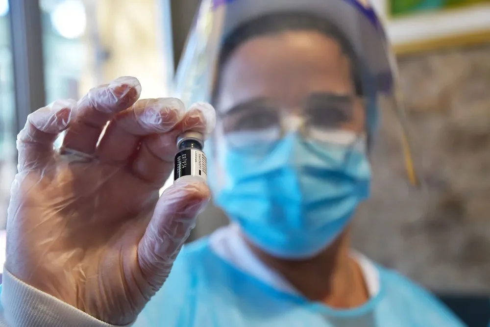 Lograr objetivos de vacunación ambiciosos requerirá contribuciones en efectivo adicionales