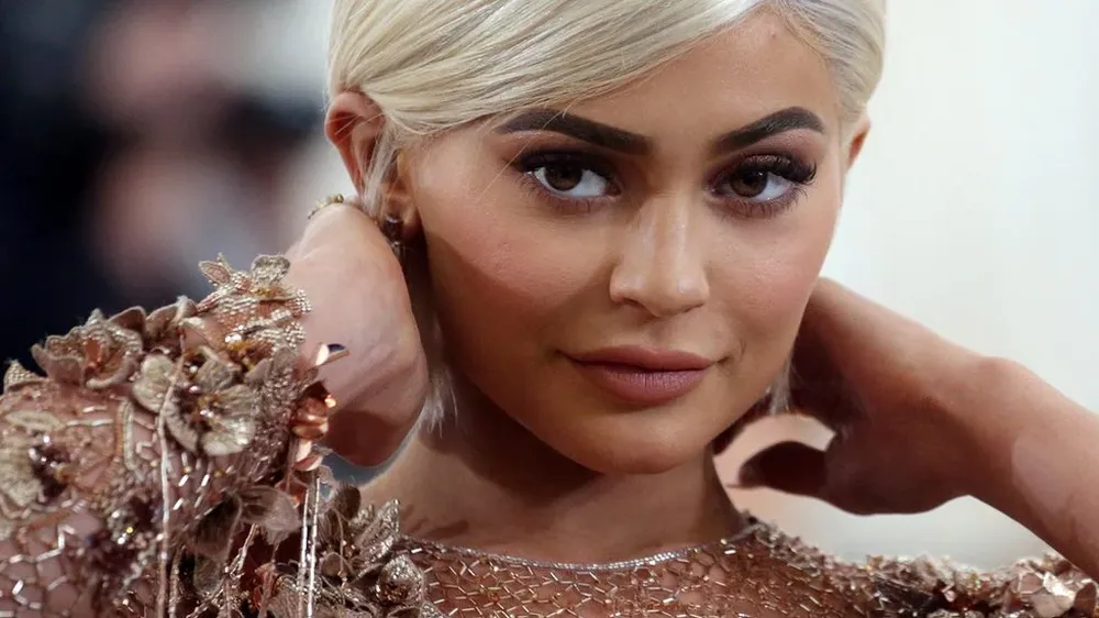 Muchos se preguntaron qué tanto de su fortuna la había creado Jenner por ella misma y qué parte le correspondía por ser miembro de una de las familias más mediáticas y ricas de EE.UU.