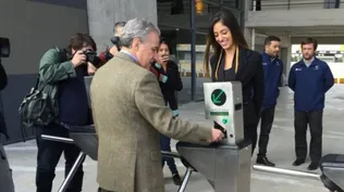 Damiani ingresando con la Tarjeta CAP al Campeón del Siglo