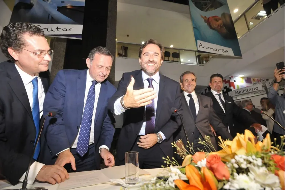 Ferrés, Delgado, Cardoso, Monzeglio y Curbelo durante la asunción en el Ministerio de Turismo