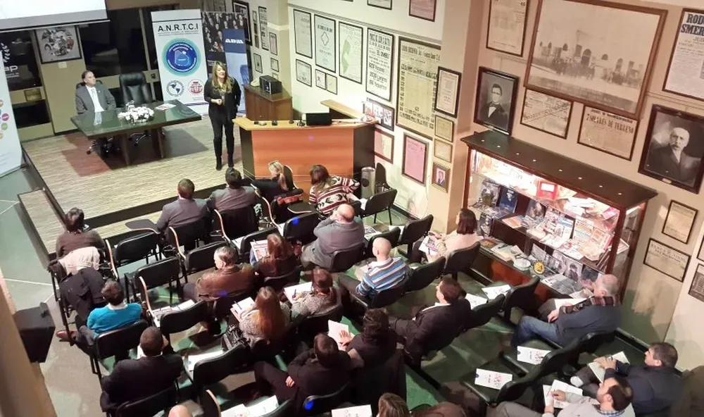 Mariela Marenco ya estuvo presente disertando en la Asociación Nacional de Rematadores (Anrtci)