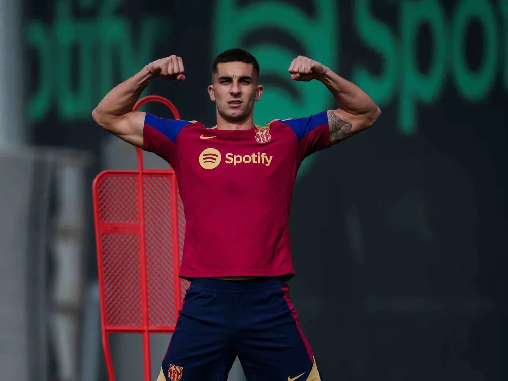 Ferran Torres, operado de una apendicitis, no pudo estar en la celebración del campeonato del Barcelona. &nbsp;