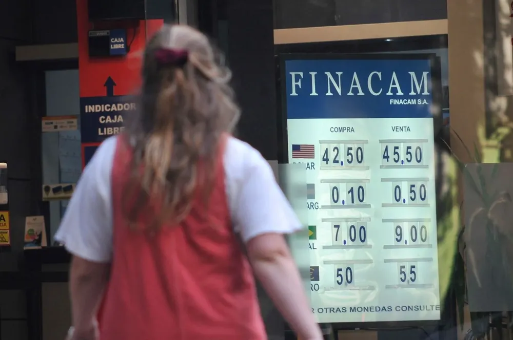 En la pizarra al público se ofrece arriba de $ 45.