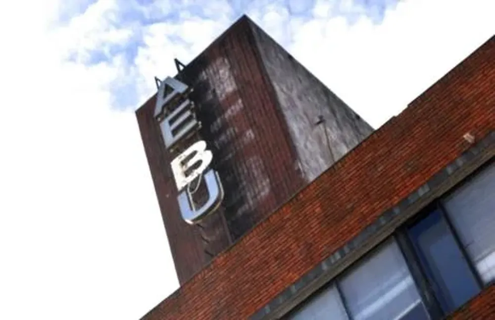 Sede de la Asociación de Empleados Bancarios del Uruguay, AEBU