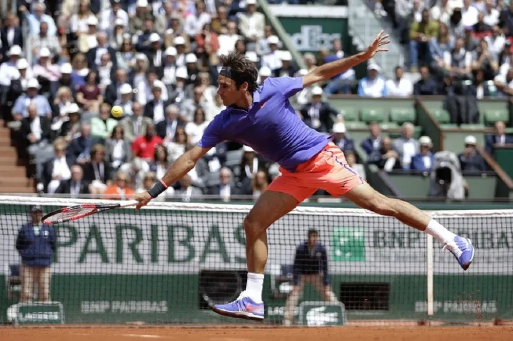 Federer y toda su clase en Roland Garros