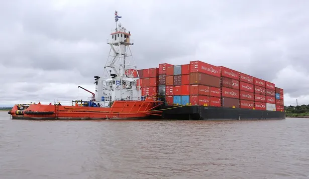 Para armadores paraguayos, el puerto de Montevideo es más conveniente, rápido y seguro que Buenos Aires