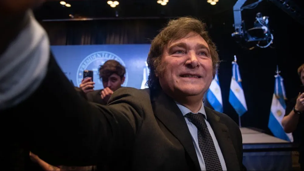 Saludo de Javier Milei a los periodistas