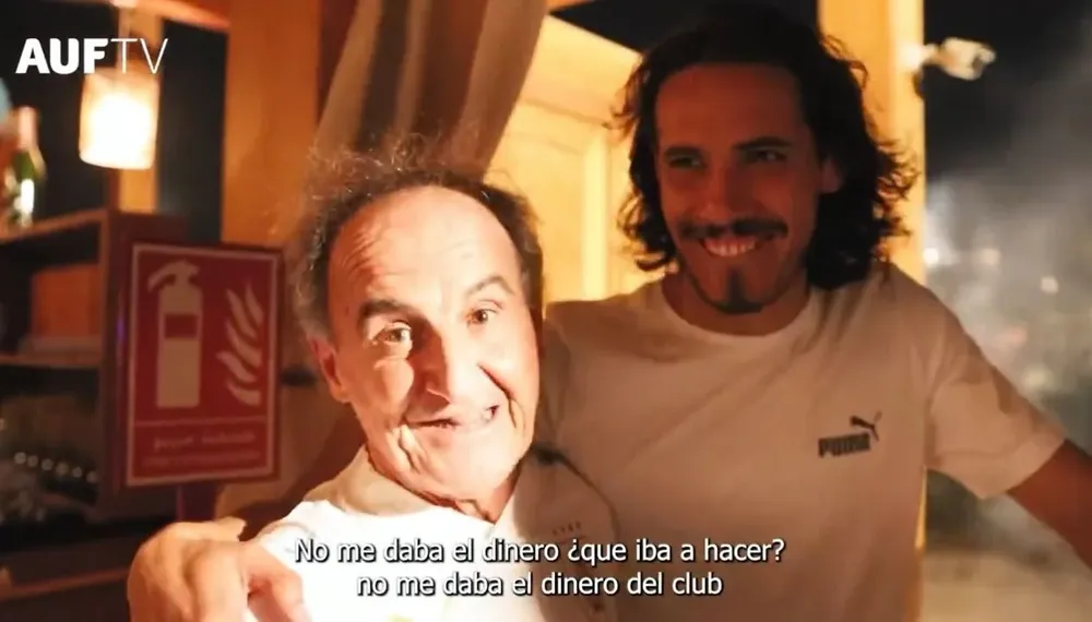 Profe Ortega y Cavani en el asado en Abu Dhabi