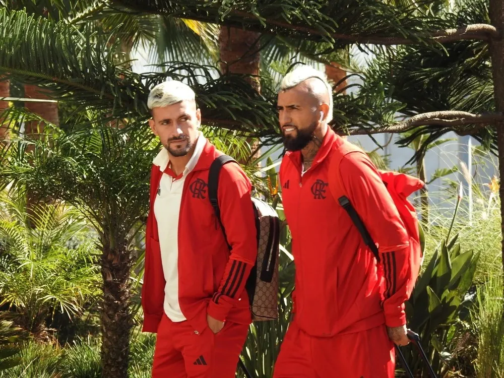 De Arrascaeta siempre junto a Arturo Vidal