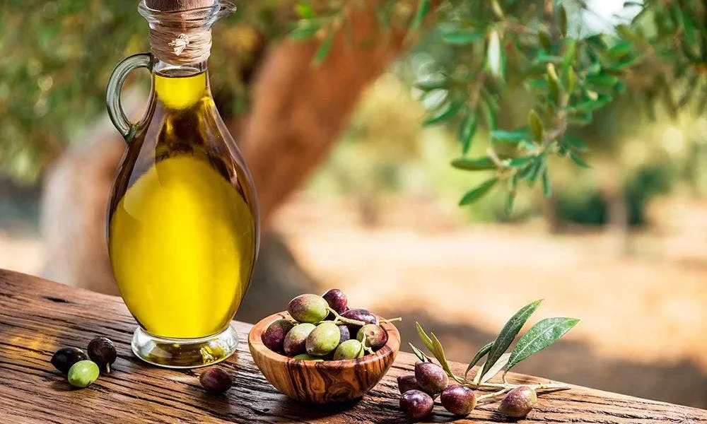 El aceite de oliva tiene múltiples beneficios para la salud. 