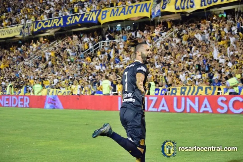 Larrondo, figura de Rosario Central