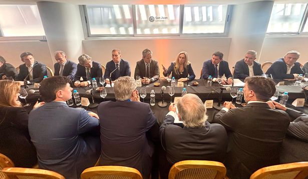 El Gobierno lanzó la Mesa Federal Minera: litio, cobre y la brecha a cerrar con Chile