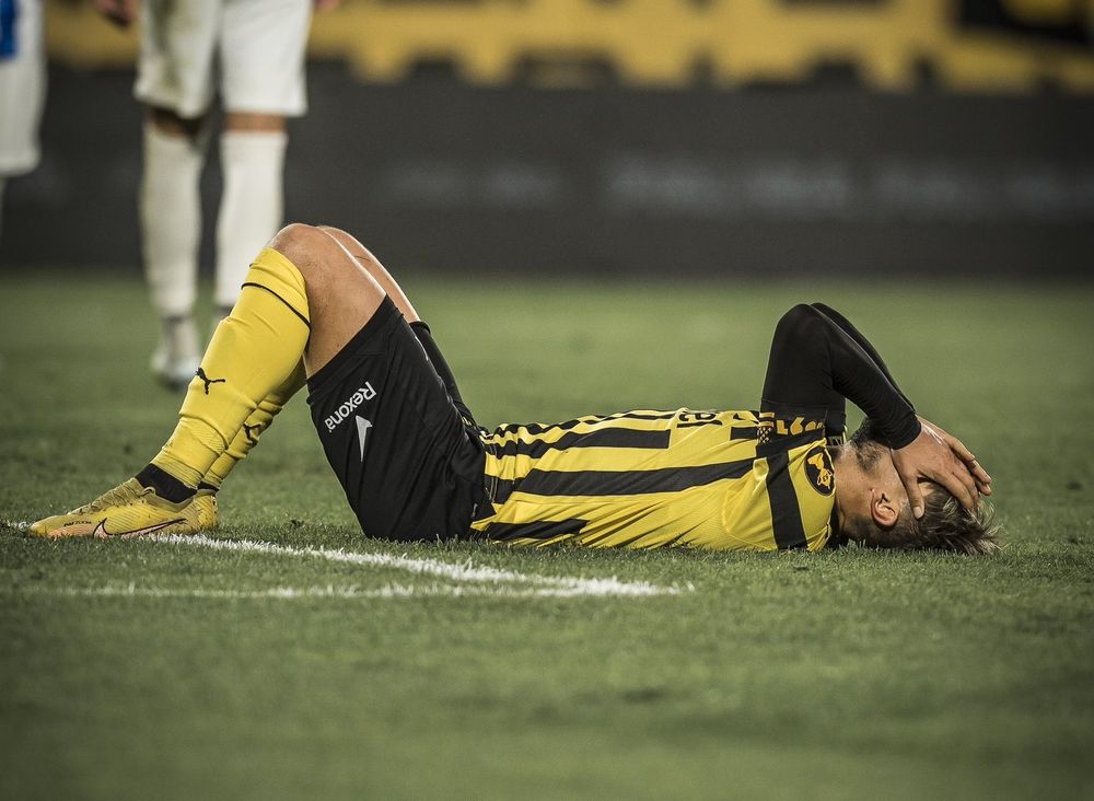 Gastón Ramírez se lamenta