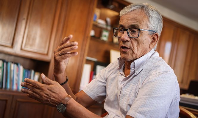 Juan Castillo ministro de Trabajo en entrevista con El Observador