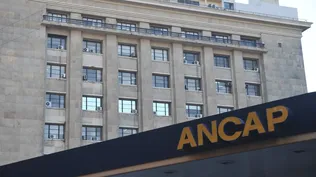 Edificio sede de Ancap.