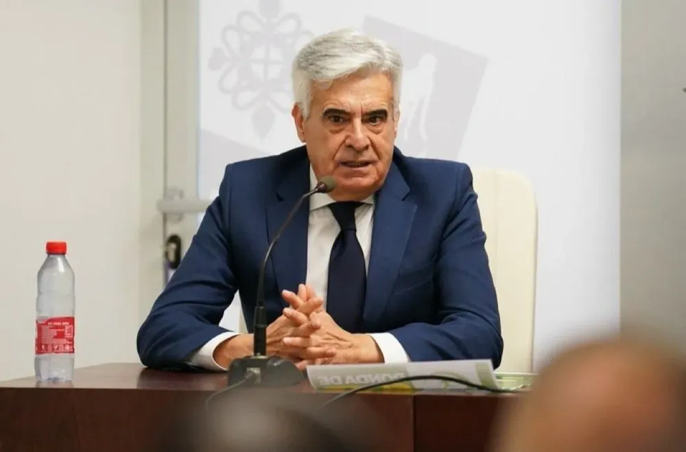 Pedro Rocha trabaja en la candidatura.