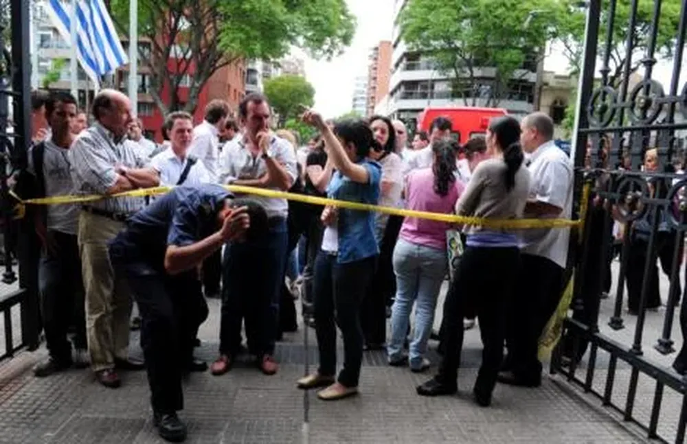 El shopping fue desalojado sin problemas