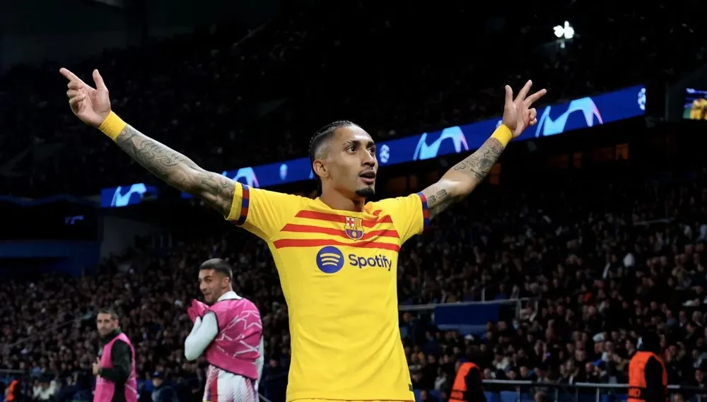 Raphinha responde en la cancha.